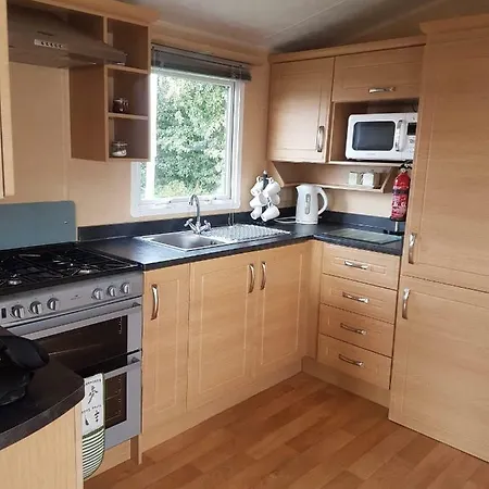 Caravan For Rent At Tattershall Holiday Park Exterior photo