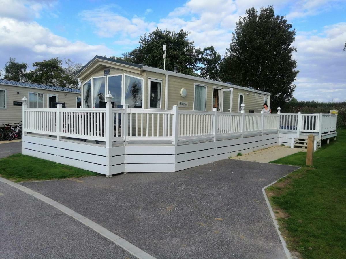 Caravan For Rent At